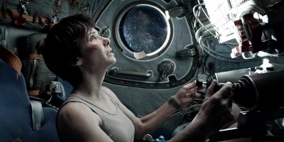 Ryan Stone Controlling Shuttle