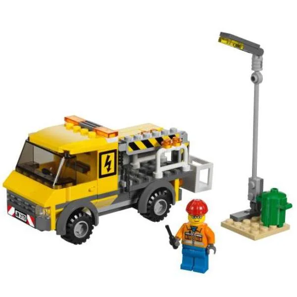 LEGO City: Repair Truck (3179) Image 1