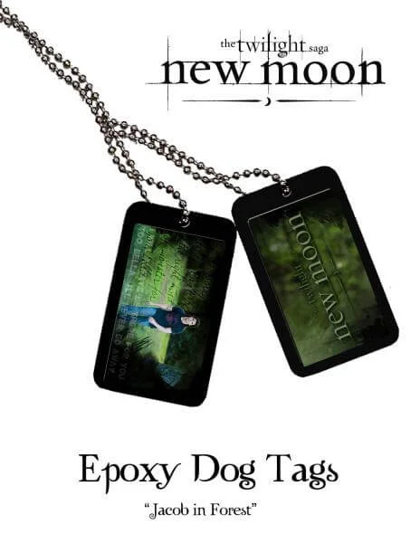 Twilight New Moon - Epoxy Dog Tags Jacob In Forest Image 1