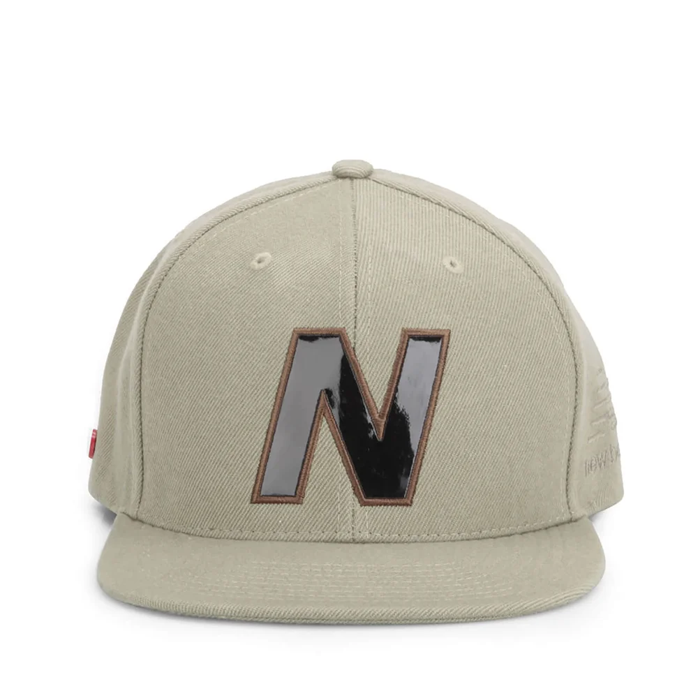 New Balance Unisex Snap 6 Panel Flat Peak Baseball Cap - Acrylic Light Brown/Khaki Image 1