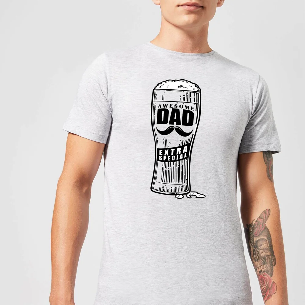 Awesome Dad Beer Glass Men's T-Shirt - Grey - S - Grey Image 1