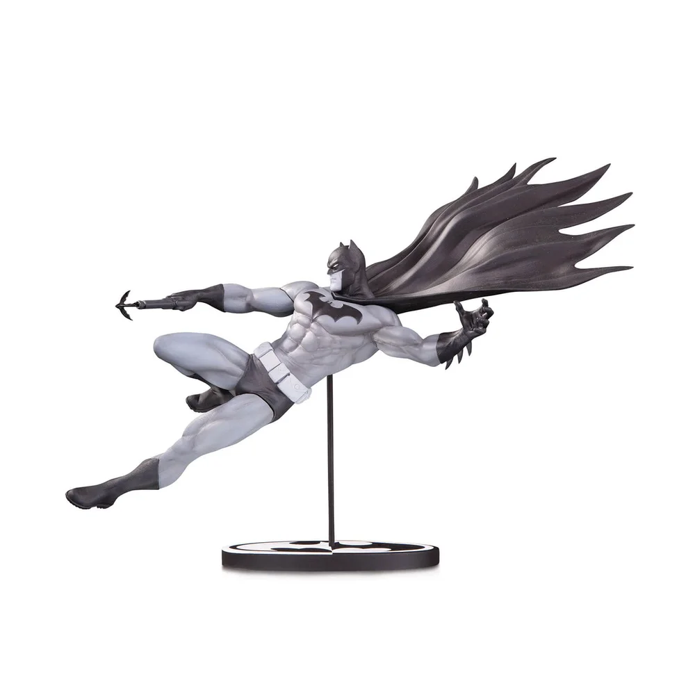 DC Collectibles DC Comics Batman Black and White Statue by Doug Mahnke Image 1