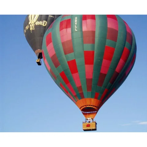 Champagne Hot Air Balloon Flight for Two Image 1