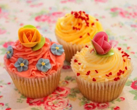 Cookie Girl Cupcake Decorating Class for Two Image 1