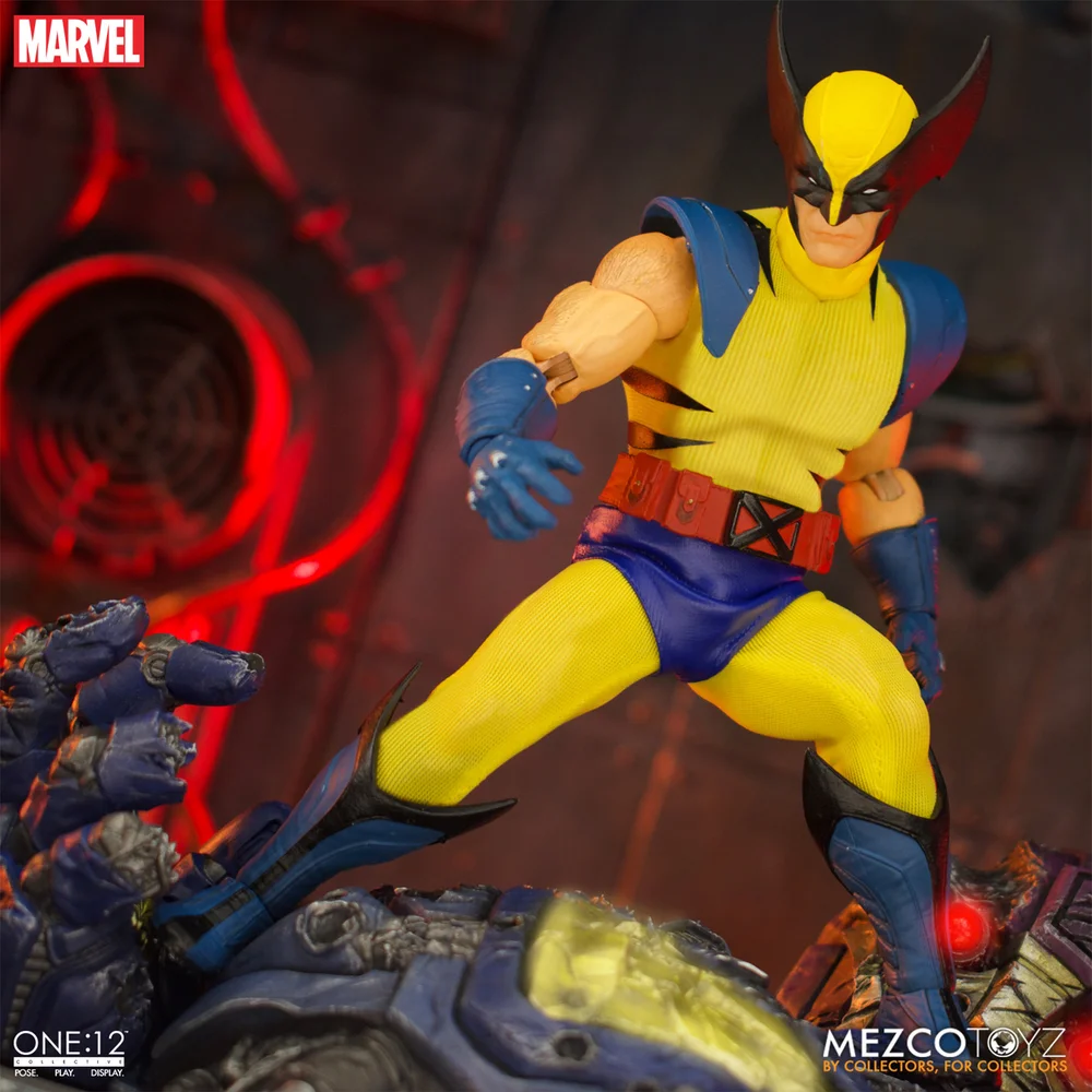 Mezco One:12 Collective Marvel Comics Figure - Wolverine Deluxe Steel Boxed Set Image 1