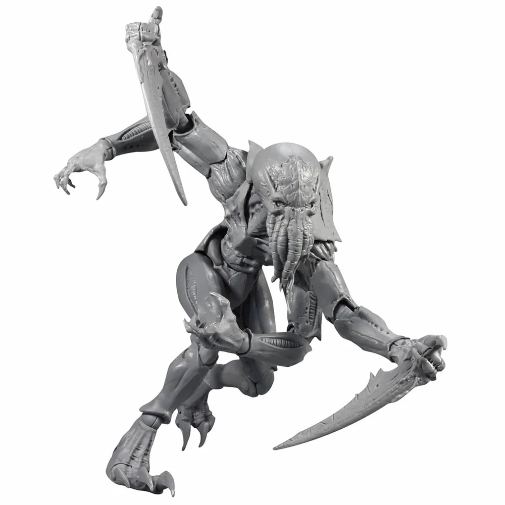 McFarlane Warhammer 40,000 7 Inch Action Figure - Ymgarl Genestealer (Artist Proof) Image 1