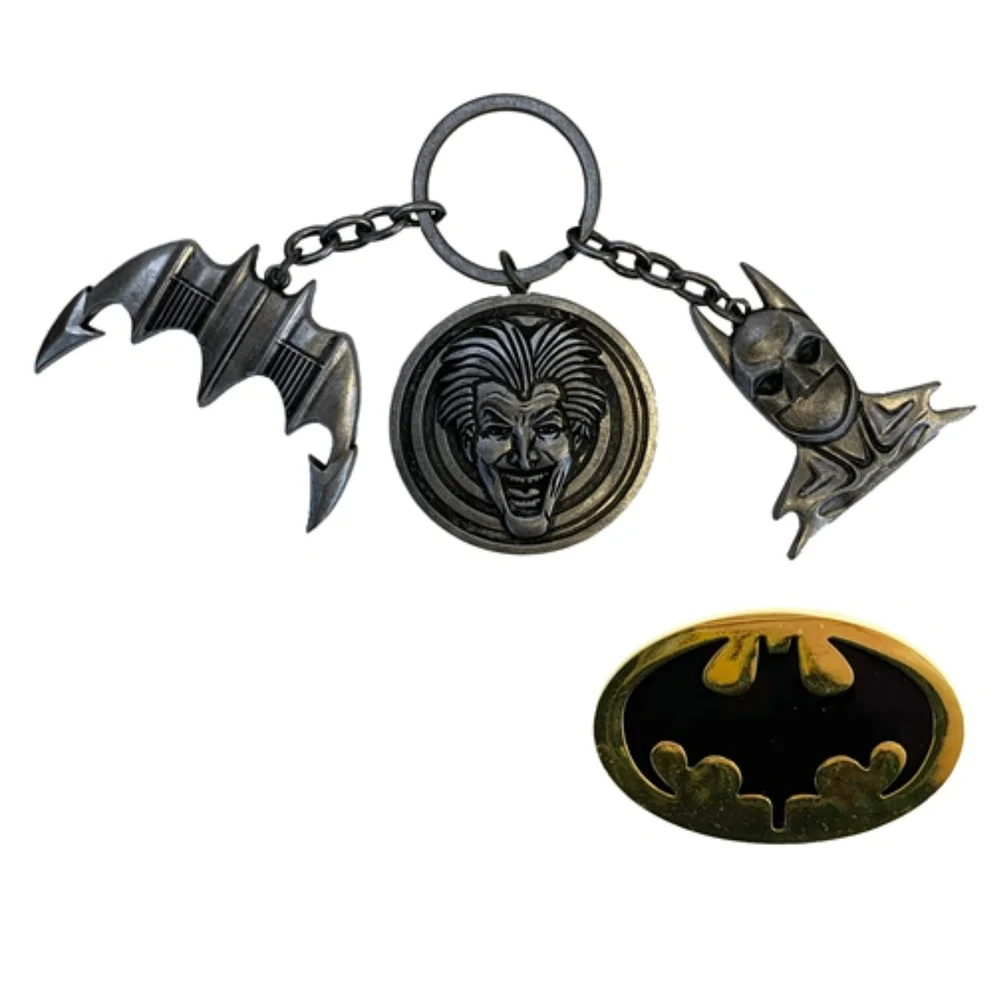 Factory Entertainment Batman 1989 - CHS Keychain And Pin Set Image 1