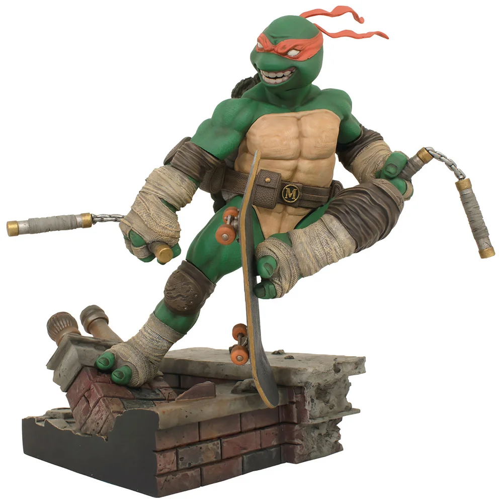 Diamond Select - TMNT Teenage Mutant Ninja Turtles Gallery DLX Michaelangelo PVC Statue Image 1