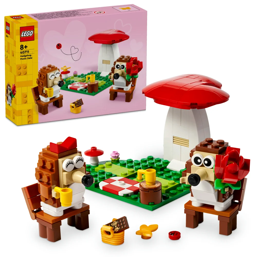 LEGO Hedgehog Picnic Date Set with Toy Animal Figures 40711 Image 1