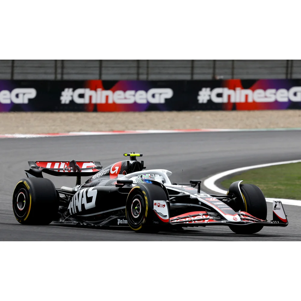 Minichamps 1:18 Moneygram Haas F1 Team VF24 Nicolas Hulkenberg 2024 Image 1