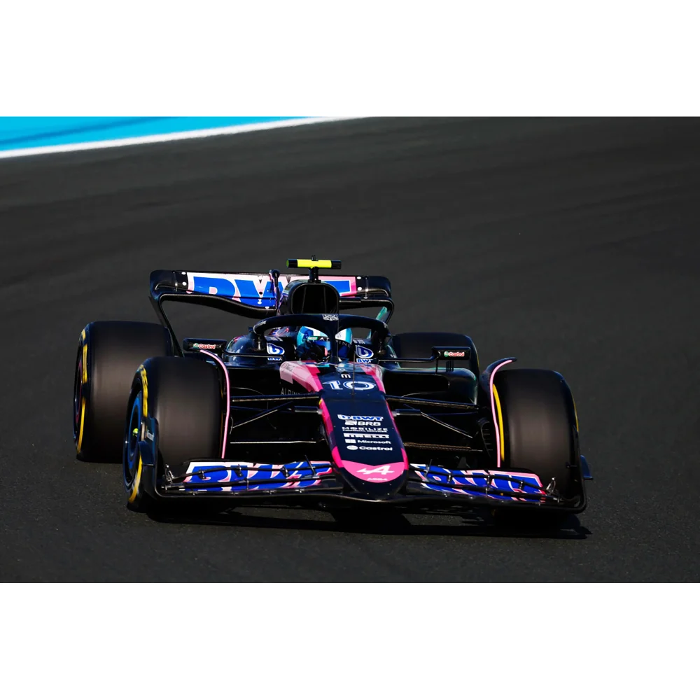 Minichamps 1:18 BWT Alpine F1 Team A524 Pierre Gasly 2024 Image 1