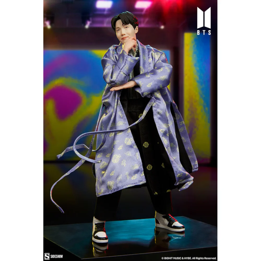 Sideshow Collectibles J-Hope BTS Deluxe Collectible Statue (24cm) Image 1