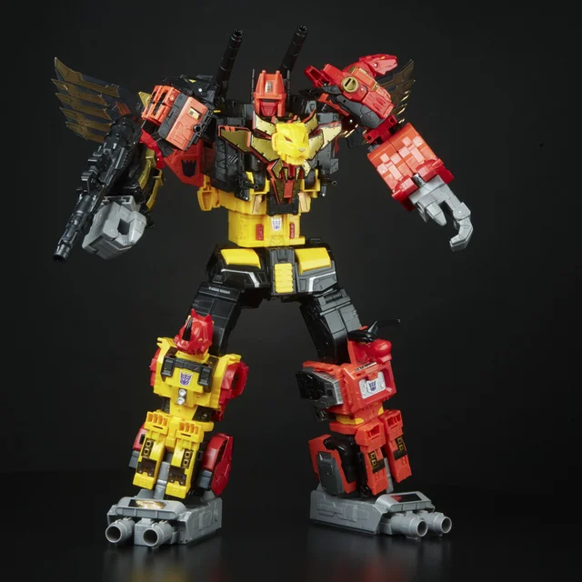 Hasbro Transformers Power of the Primes Titan Class Predaking Combiner Action Figure Set