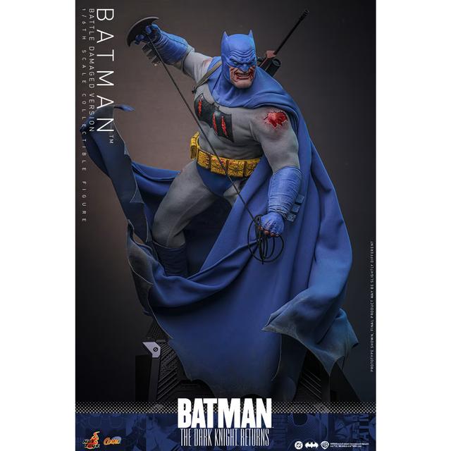 Hot Toys 1/6 Batman Battle Damaged - Batman The Dark Knight Returns