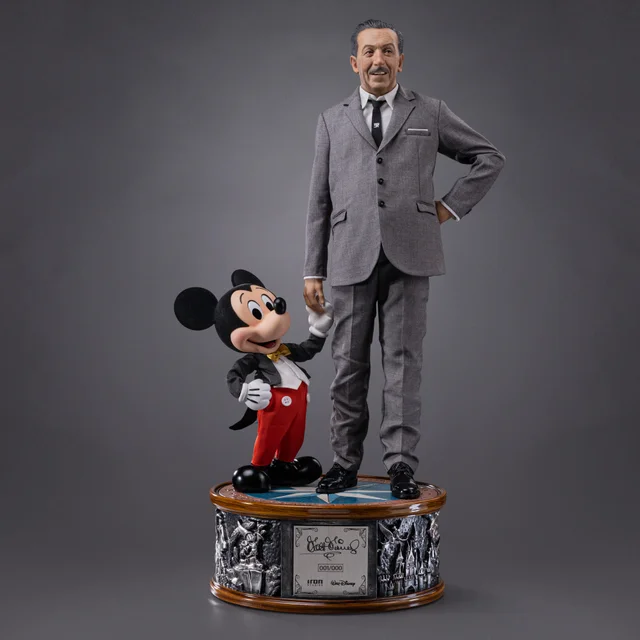 Iron Studios Disney Classics Walt Disney & Mickey Mouse Art Scale 1/4 Statue